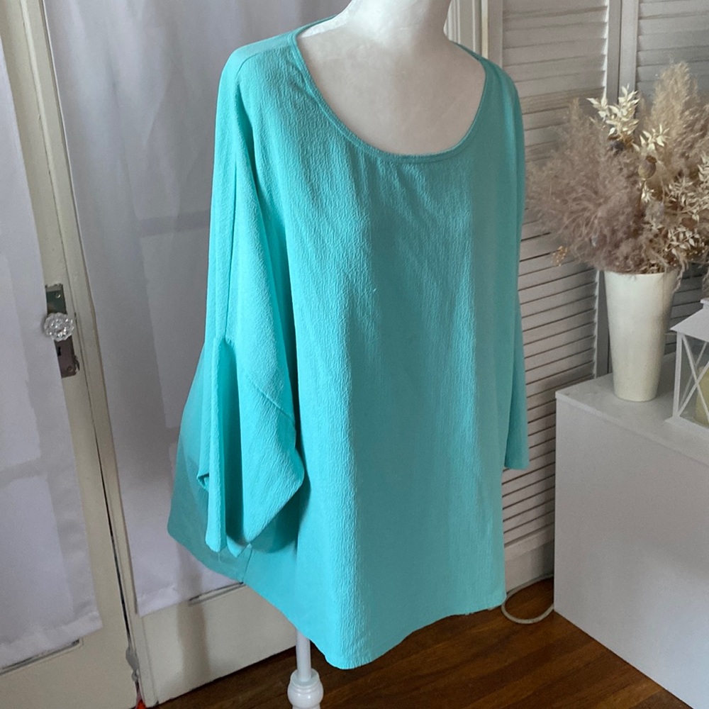 Used teal plus size top 3x with stretch